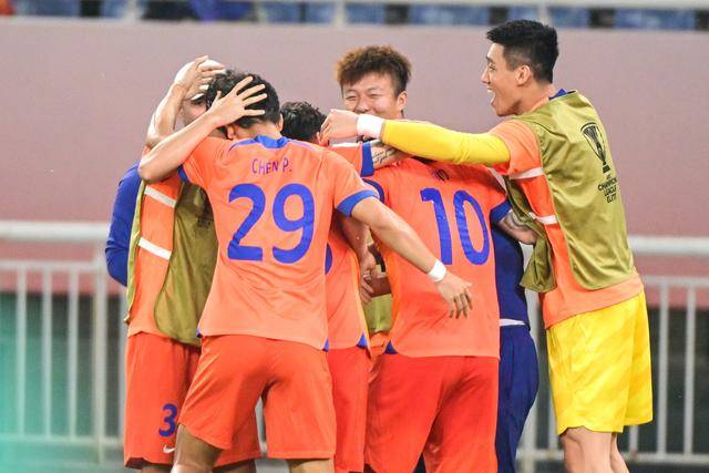 火箭强势开局夺西部首位，杜兰特为球队注入新活力